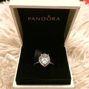 Pandora’s Radiant Teardrop Ring